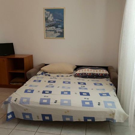 Apartments L.Z. Starigrad Paklenica Eksteriør bilde